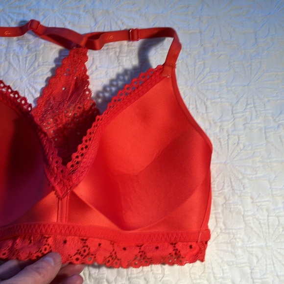 32D Super soft peachy orange lace racer back bra by Aerie. - Picture 8 of 8